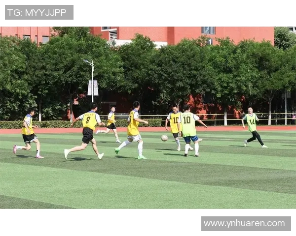 王府井足球明星闪耀赛场展现青春风采与拼搏精神